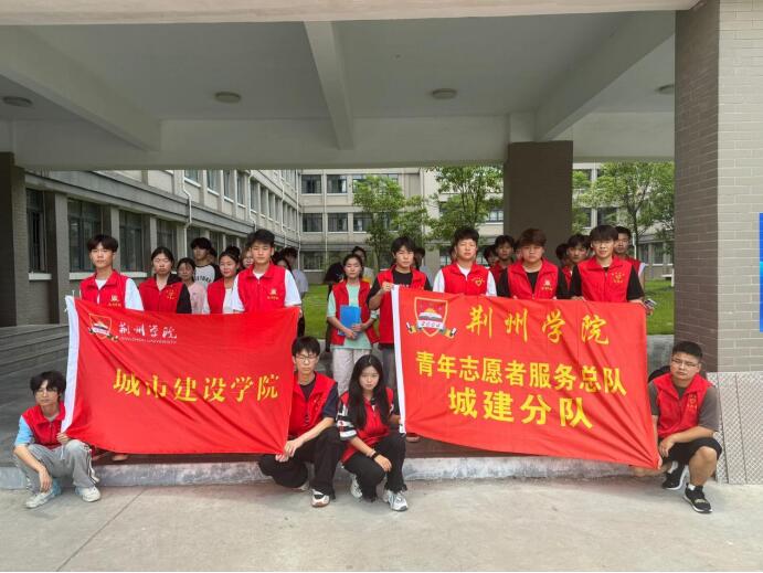 YS]B4S1_RI{B~(V21W}UYSI.jpg