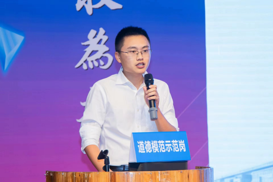 图片1 图片1