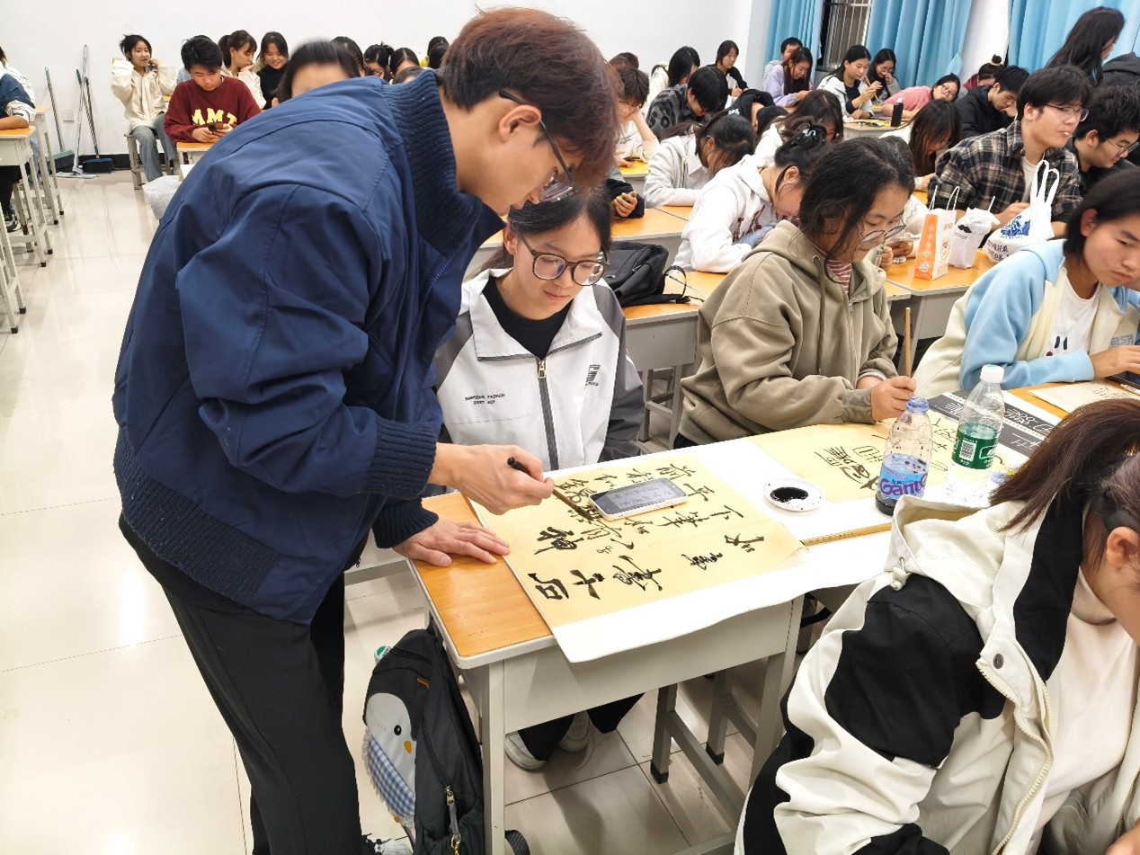 图片3.jpg 图片3.jpg