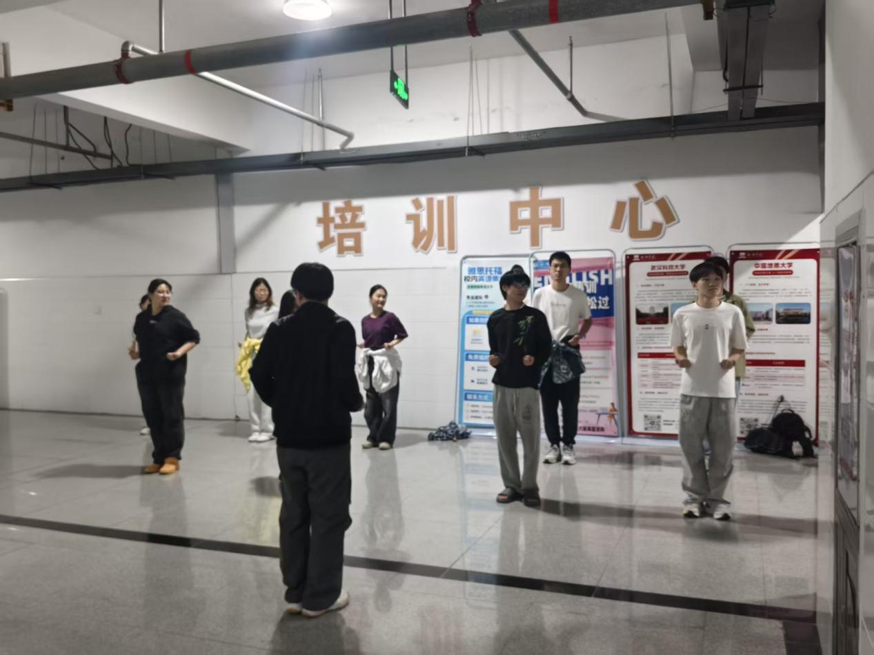 图片2.png 图片2.png