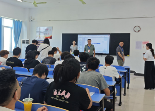 严查课堂教风学风 筑牢育人质量根基——能源与化工学院开展新学期课堂教学专项检查